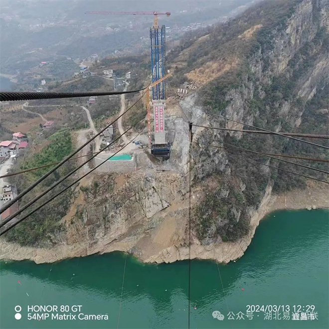 服務(wù)本地項目，助力長陽基建—天池口大橋纜索吊安全監(jiān)控系統(tǒng)