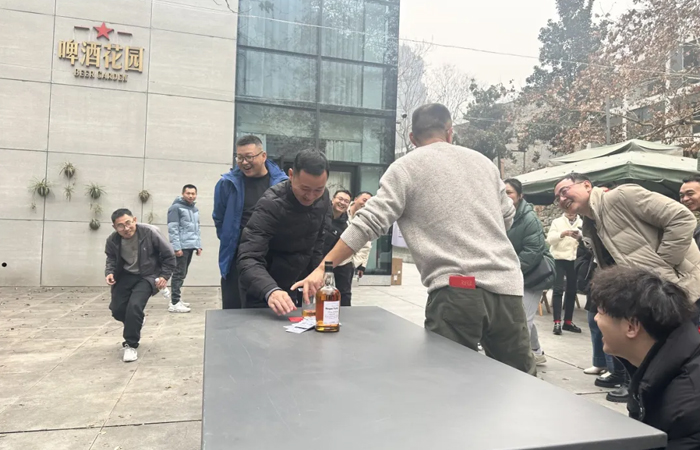 年終歡聚賀新春，共鑒榮耀啟新程！